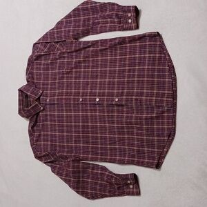 Chesterfield Men's Button Up Medium 15-15 1/2